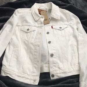 NWT Levi’s White Trucker Jean Jacket